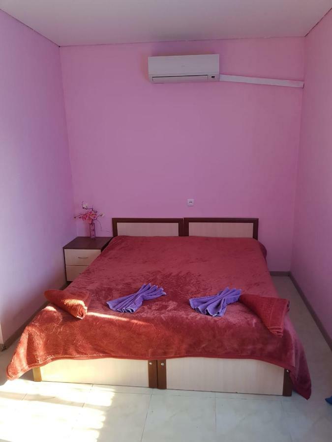 Solnechny Bereg Guest House Gudauta Kültér fotó
